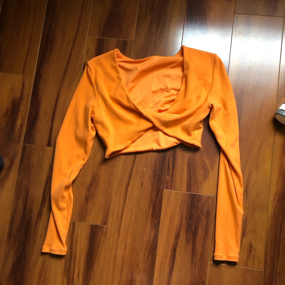 CSB Modal twist front long sleeve crop gym top Orange